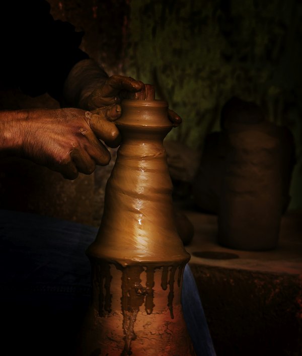 Comment découvrir les traditions artisanales de la poterie en Grèce?